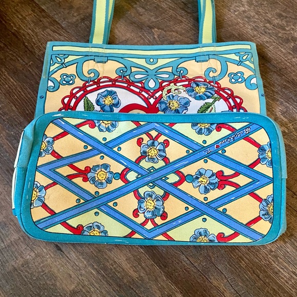 Brighten A Winter’s Love Tote Bag NWT - Picture 4 of 6